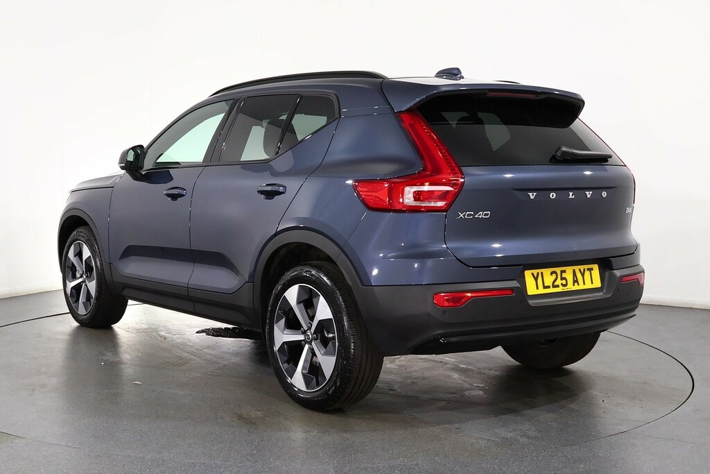 Volvo XC40 Plus Dark YL25AYT Blue #5