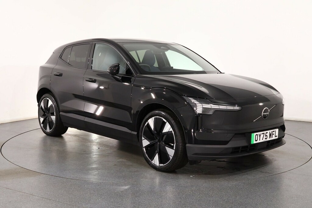 Volvo EX30 Ultra Black