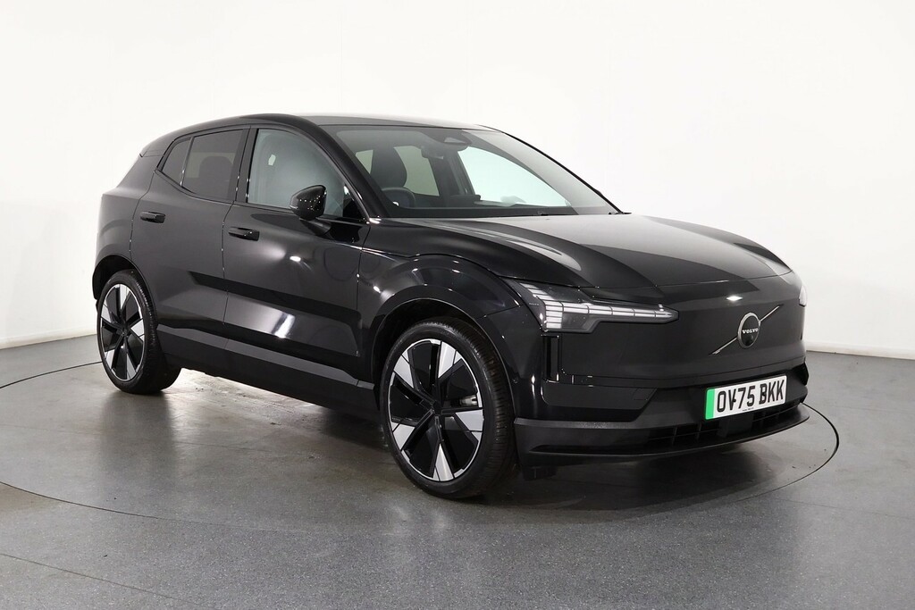 Volvo EX30 Ultra Black