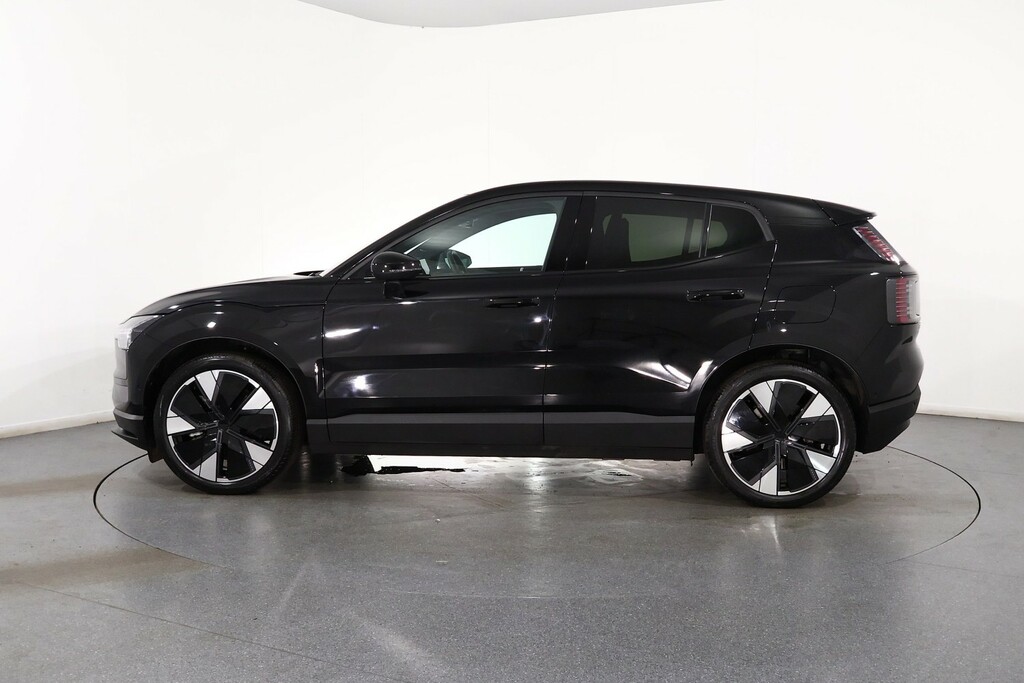 Volvo EX30 Ultra OV75BKK Black #4