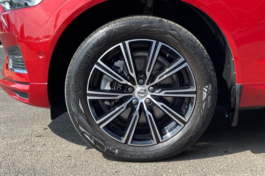Volvo XC60 Inscription Red #5