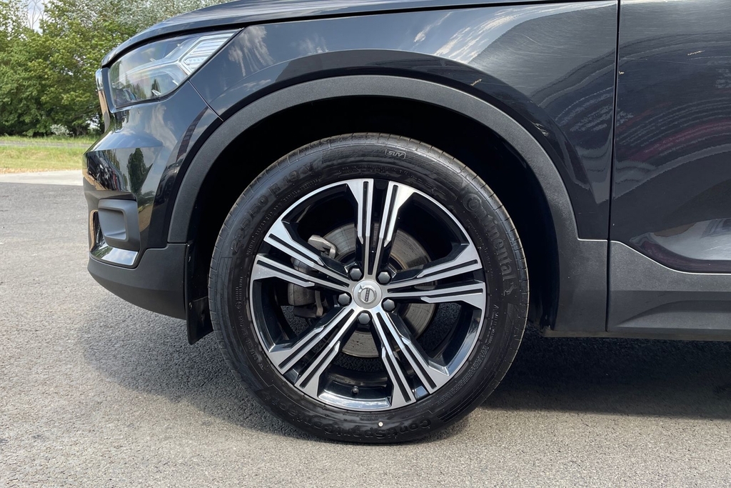 Volvo XC40 Inscription Pro AO69SWX Black #5