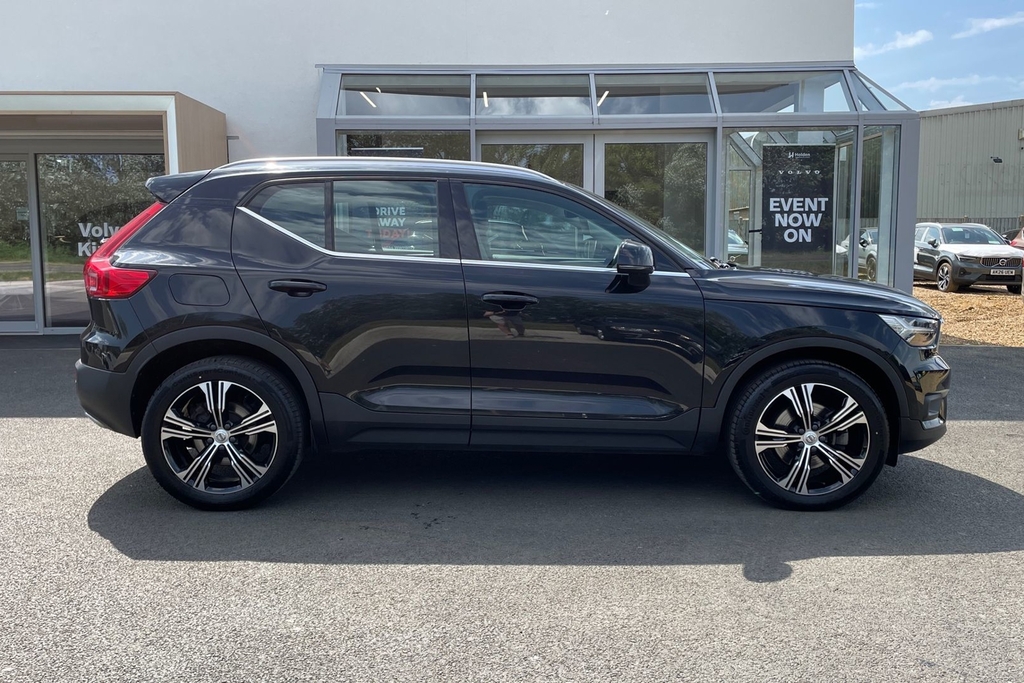 Volvo XC40 Inscription Pro AO69SWX Black #4