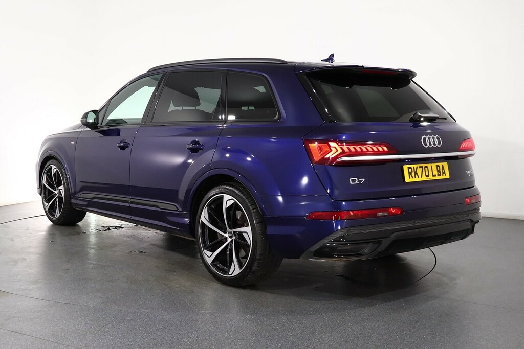 Audi Q7 Black Edition RK70LBA Blue #5