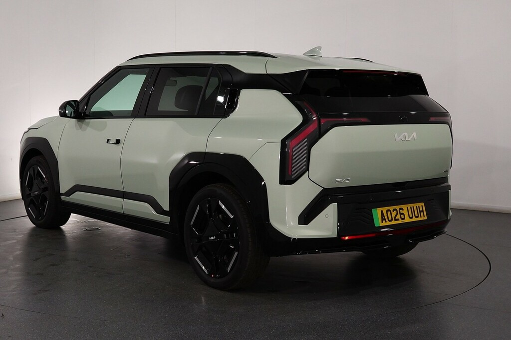 Kia EV3 Gt-line 81.4Kwh Demonstrator AO26UUH Green #5