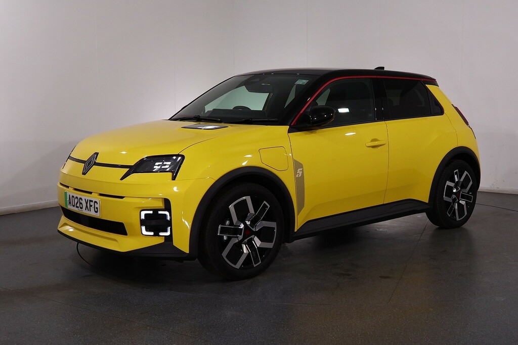 Renault 5 E-Tech Electric Yellow #3