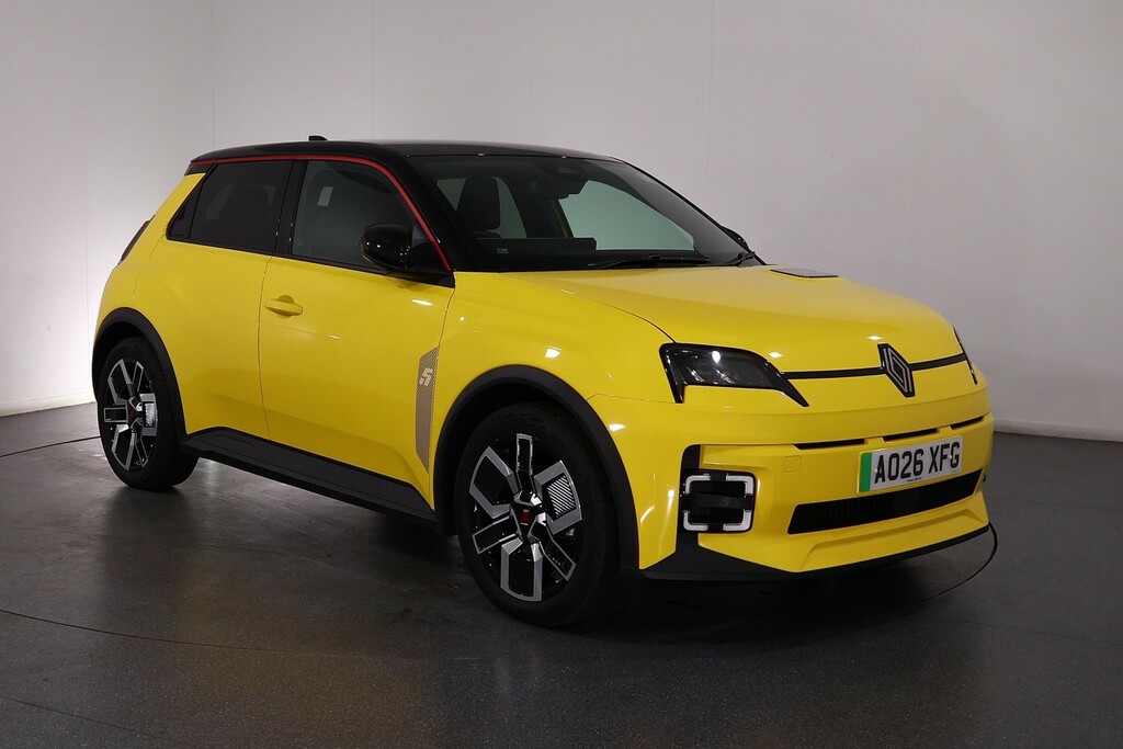 Renault 5 E-Tech Electric Yellow