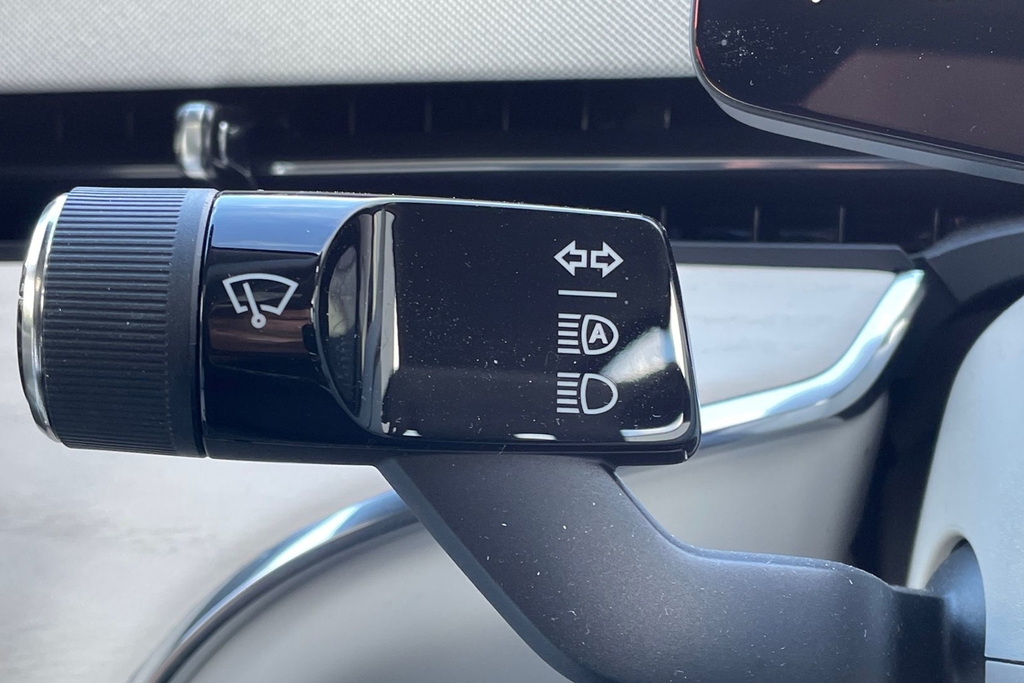 Volvo EX90 Ultra Black #37