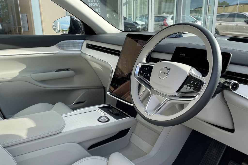 Volvo EX90 Ultra Black #10