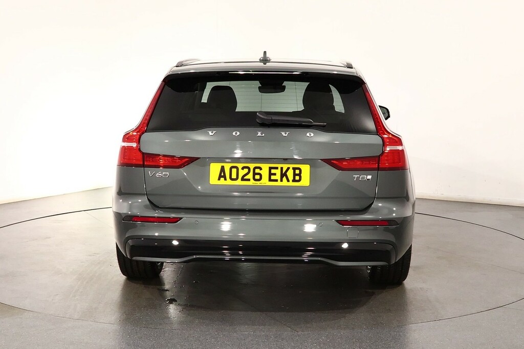 Volvo V60 Ultra AO26EKB Green #6