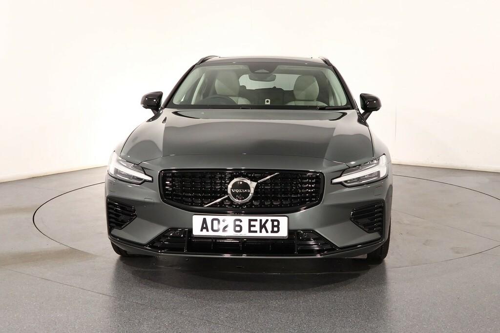 Volvo V60 Ultra AO26EKB Green #2