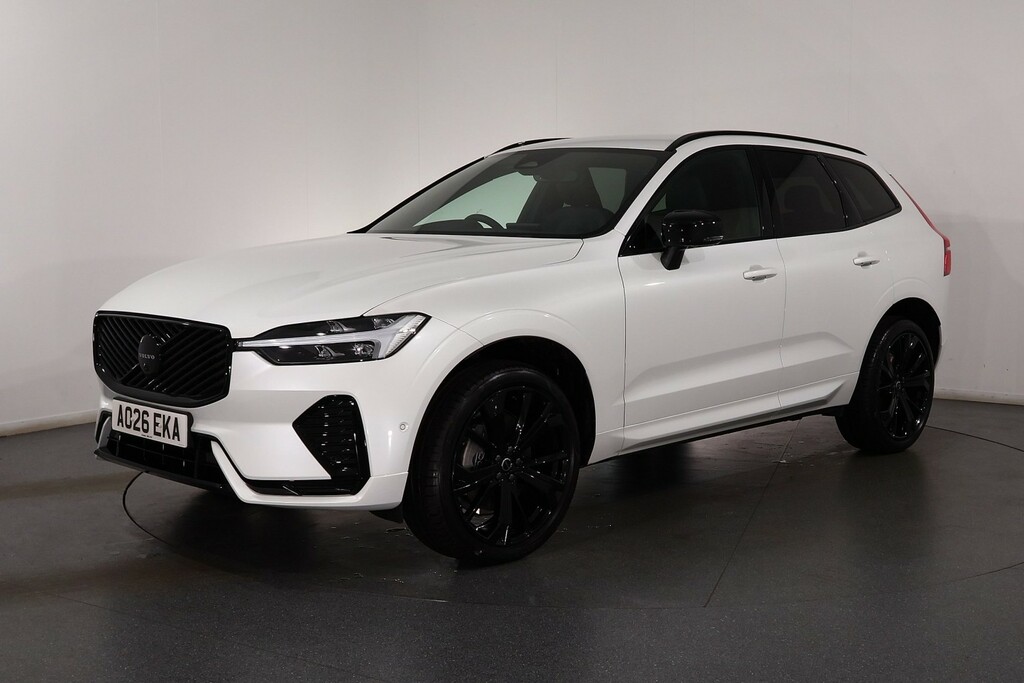 Volvo XC60 Plus Black Edition AO26EKA White #3
