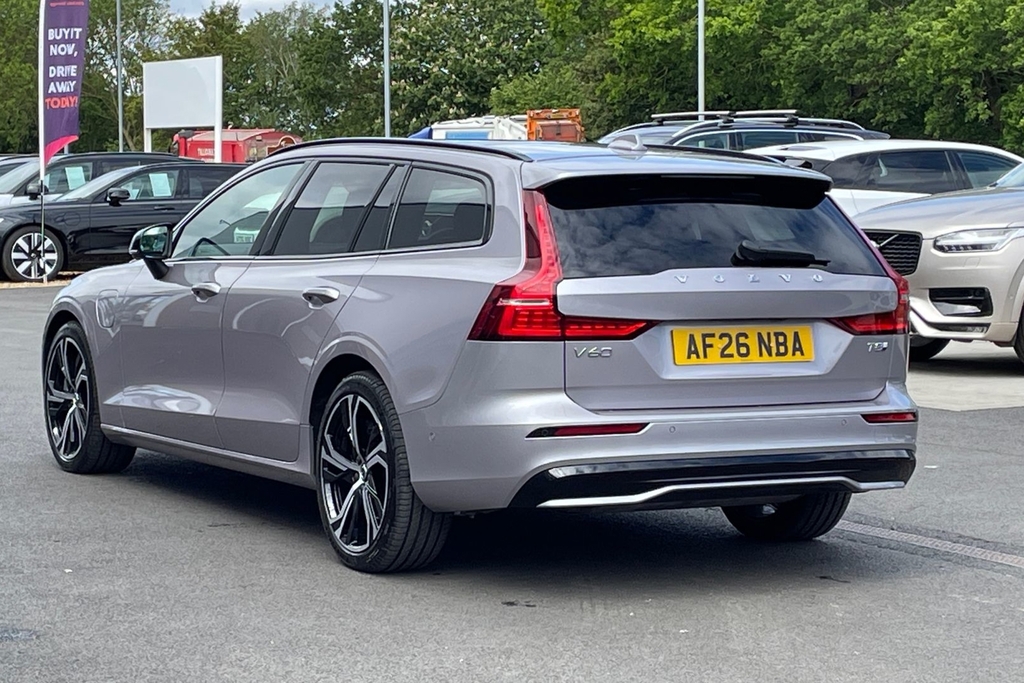 Volvo V60 Ultra Silver #3