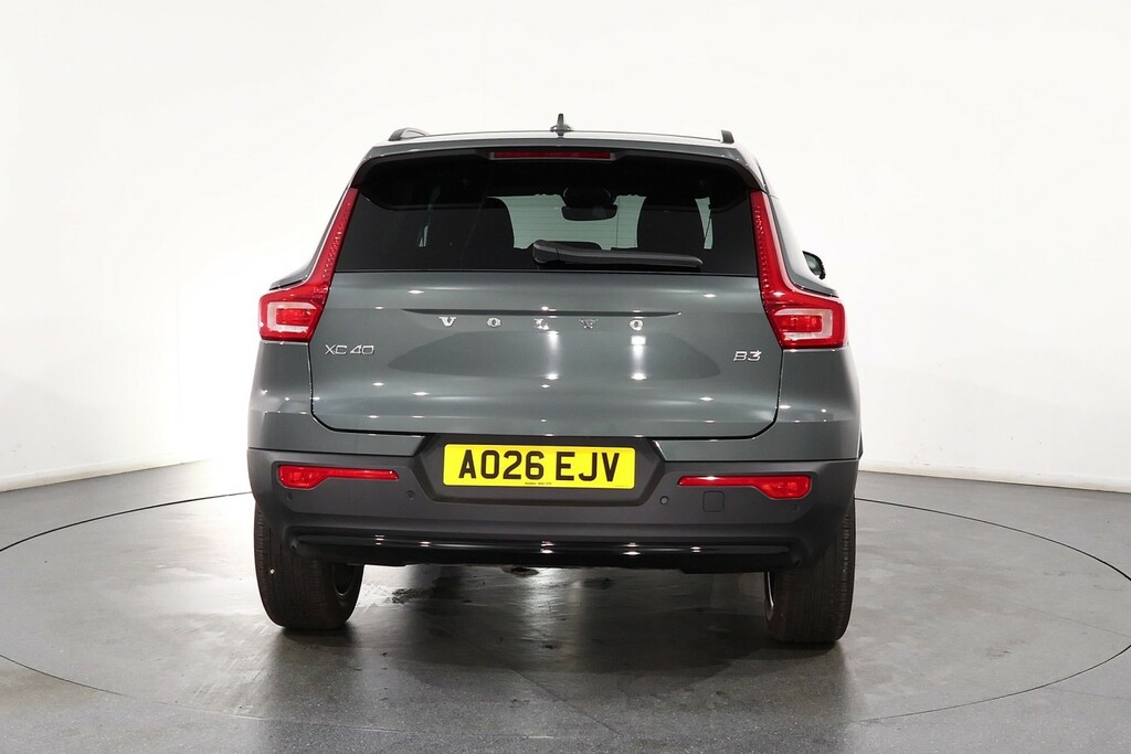 Volvo XC40 Plus Dark AO26EJV Green #6
