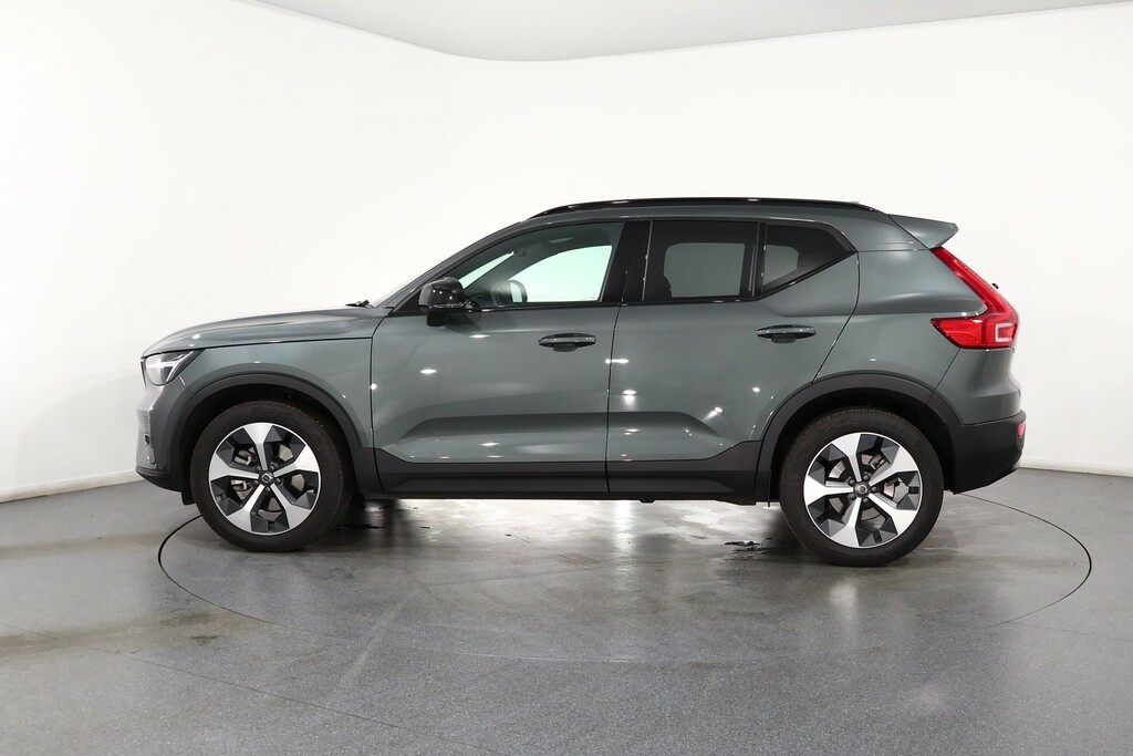 Volvo XC40 Plus Dark AO26EJV Green #4