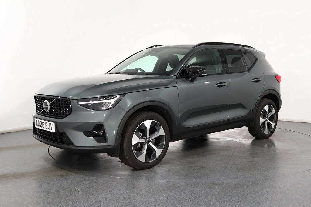 Volvo XC40 Plus Dark AO26EJV Green #3