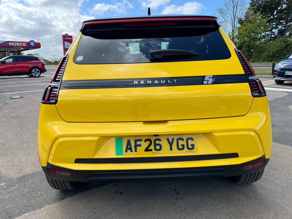 Renault 5 E-Tech Electric Yellow #6