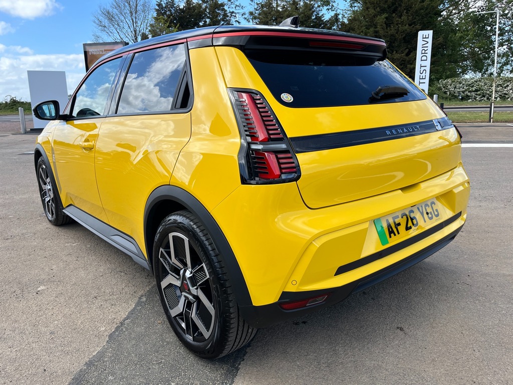 Renault 5 E-Tech Electric Yellow #5