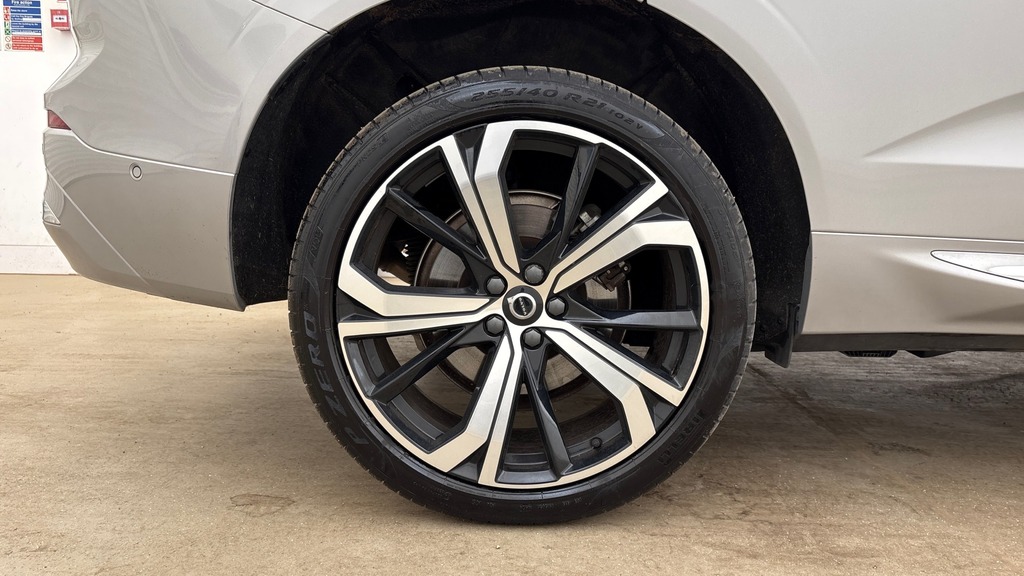 Volvo XC60 Ultra Bright RV25UBB Silver #4