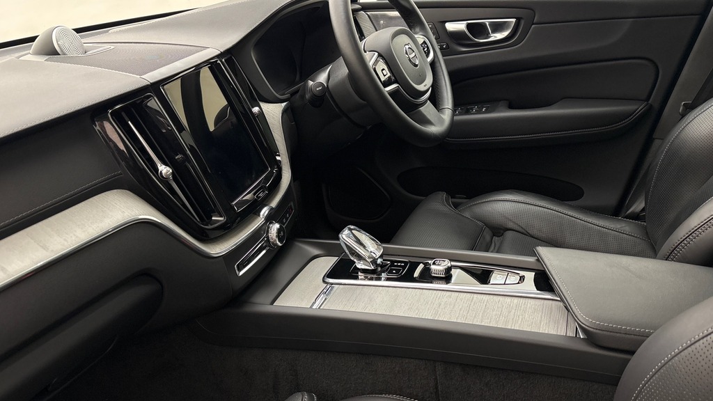Volvo XC60 Ultra Bright RV25UBB Silver #6