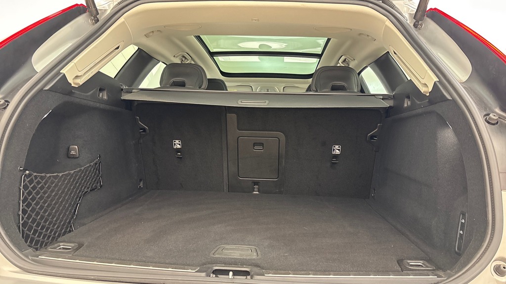 Volvo XC60 Ultra Bright RV25UBB Silver #5