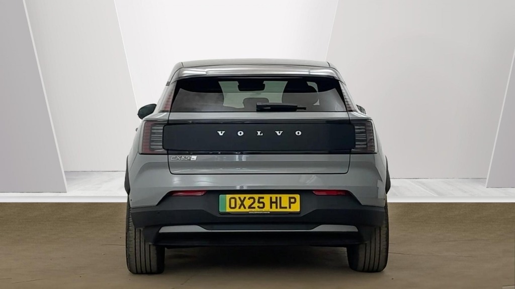 Volvo EX30 Cross Country Ultra Grey #4