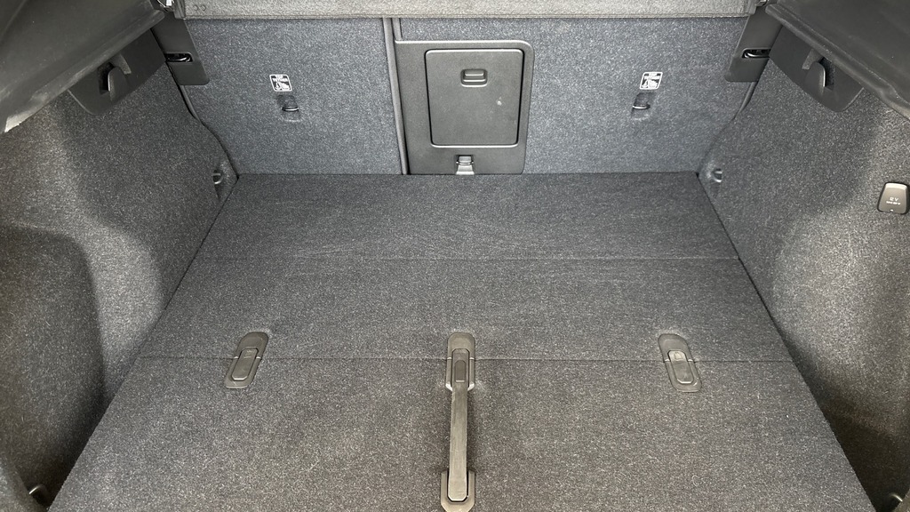 Volvo XC40 Ultra Bright RF25UVA Green #5
