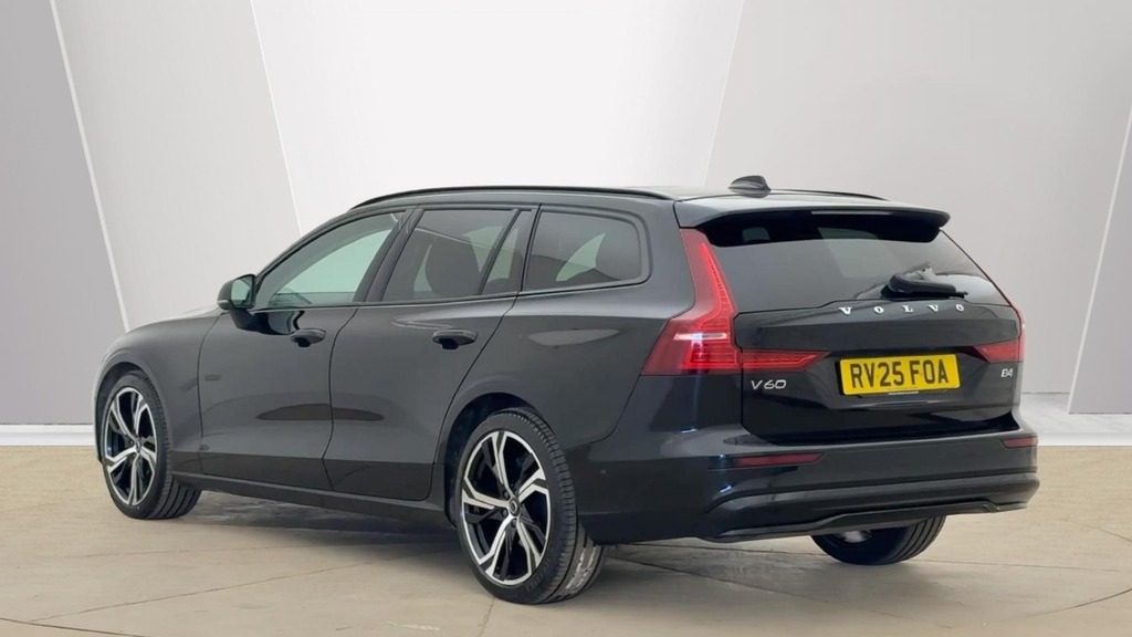 Volvo V60 Ultra RV25FOA Black #5