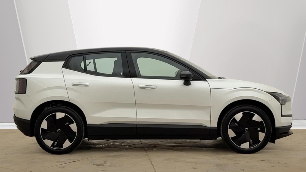 Volvo EX30 Plus White #2