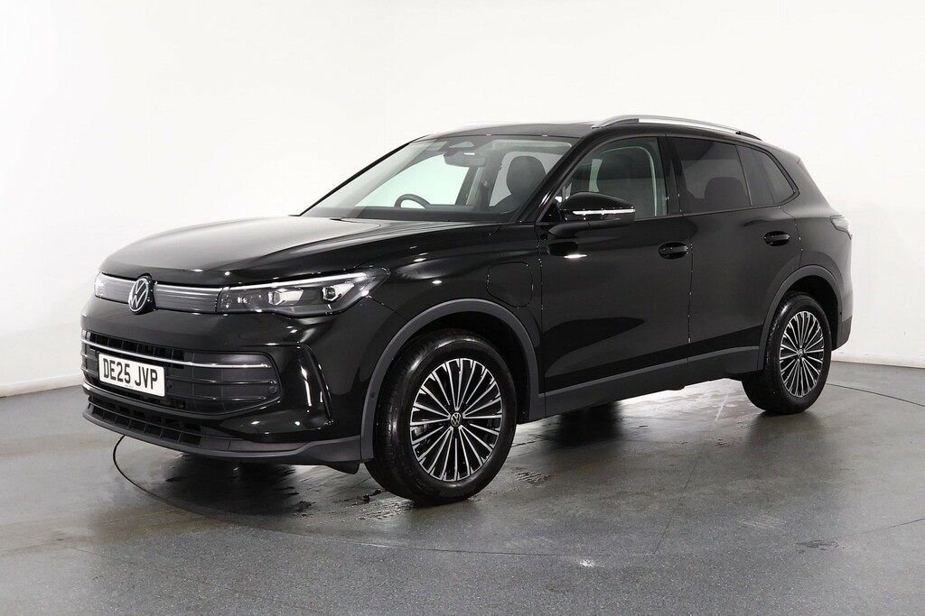 Volkswagen Tiguan Match Black #3