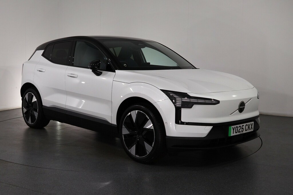Volvo EX30 Ultra White