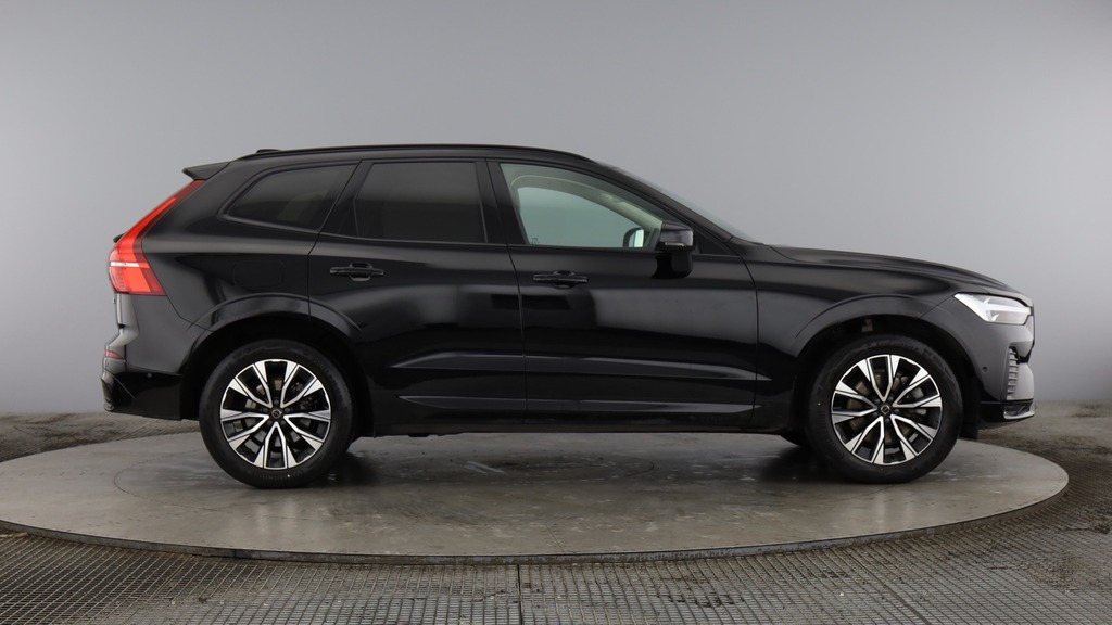 Volvo XC60 Plus Black #2