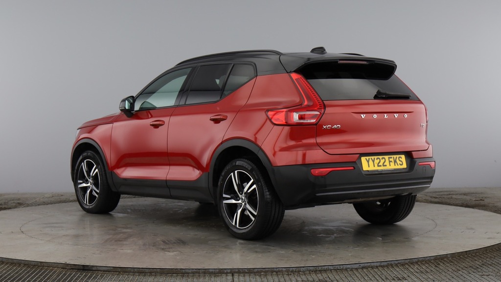 Volvo XC40 R-design Red #3