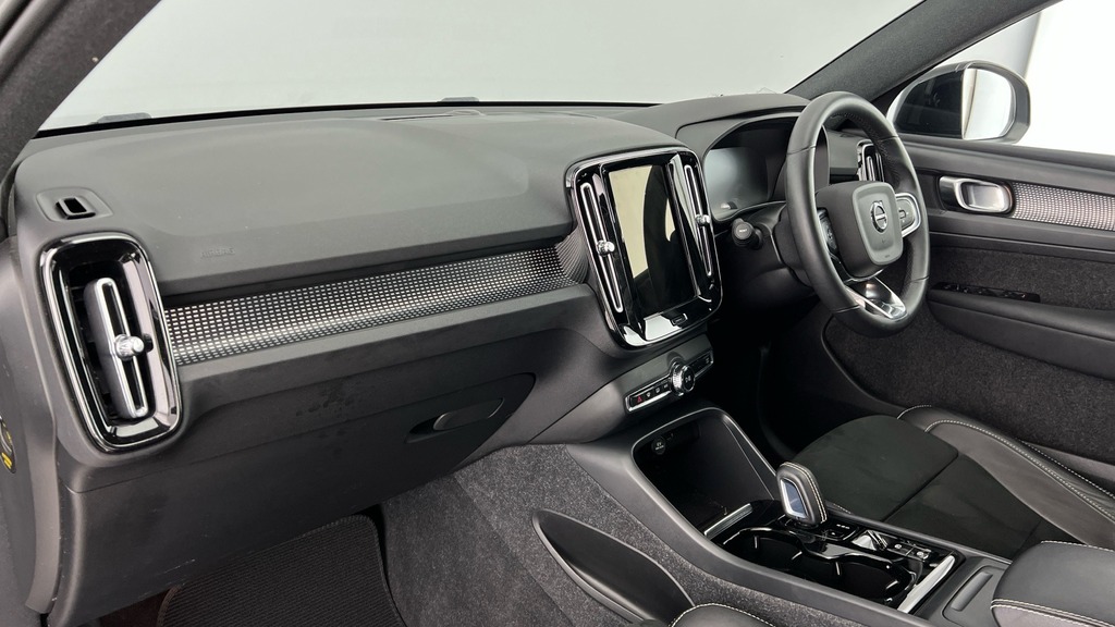 Volvo XC40 R-design YY22CWC Black #6