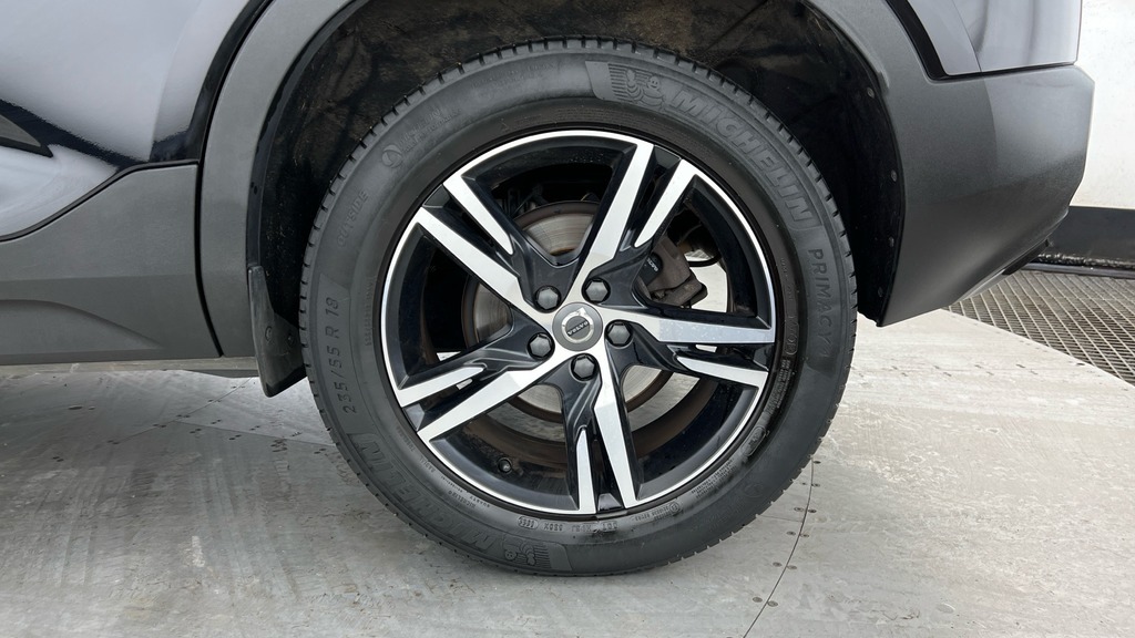 Volvo XC40 R-design YY22CWC Black #4
