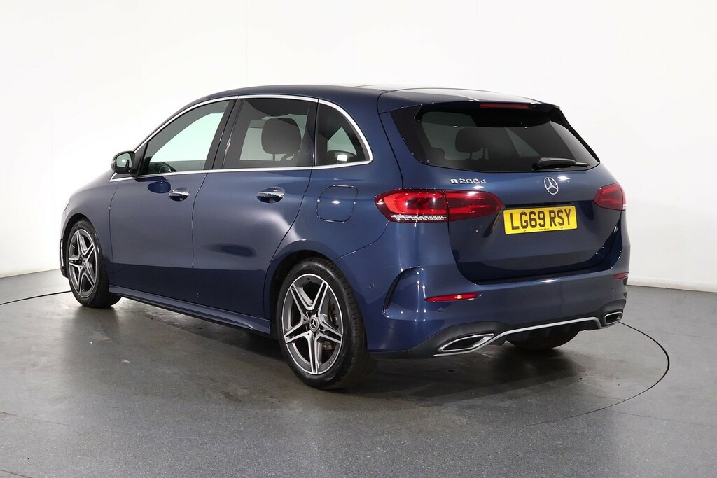 Mercedes-Benz B Class Amg Line Blue #5