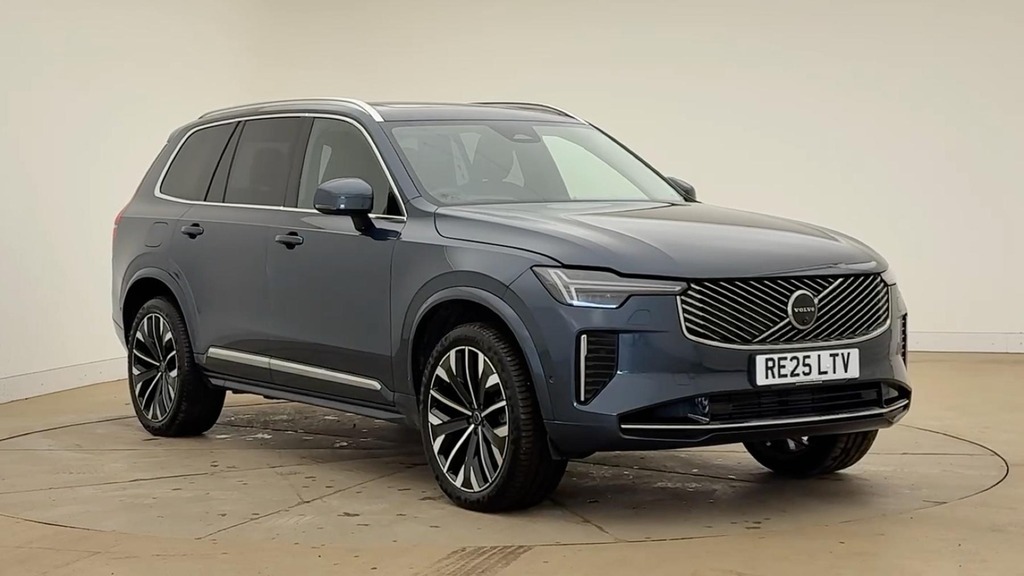 Volvo XC90 Ultra Bright Blue