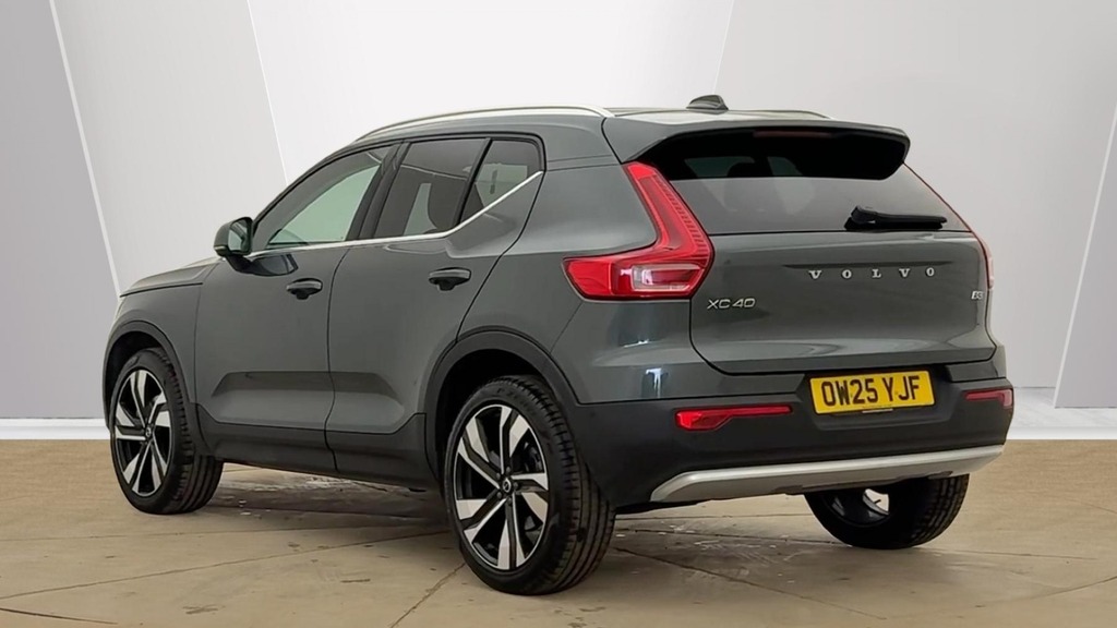 Volvo XC40 Ultra Bright OW25YJF Green #5