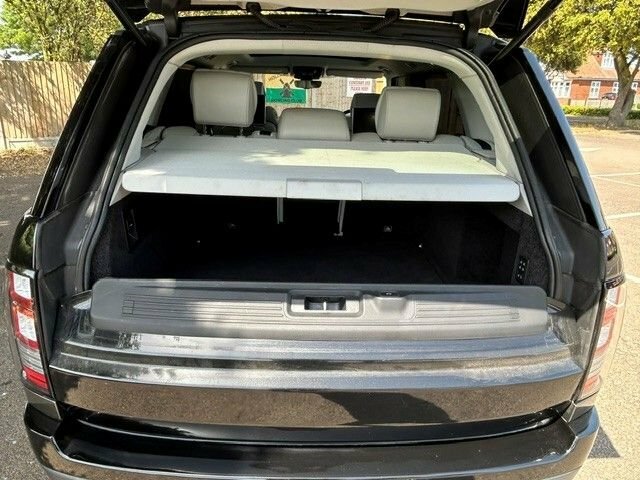 Land Rover Range Rover 4.4L Autobiography 5dr OV17HDH Black #5