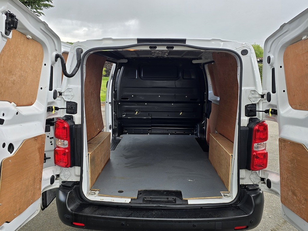 Toyota PROACE D Active PF23NZW White #4