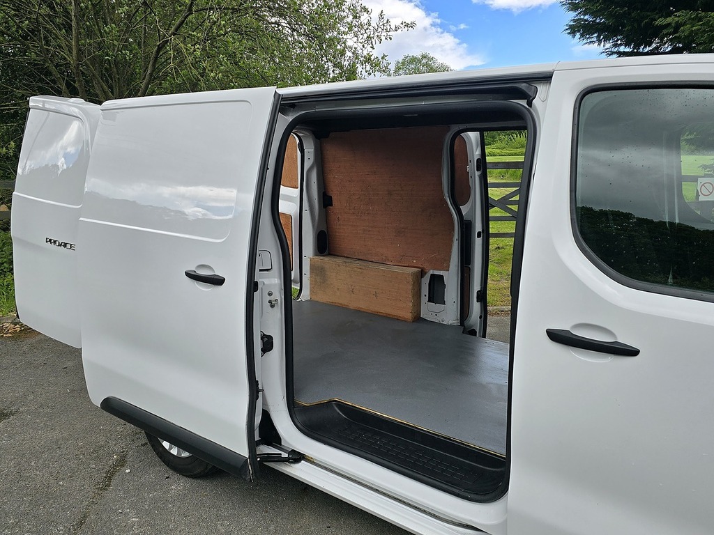 Toyota PROACE D Active PF23NZW White #5