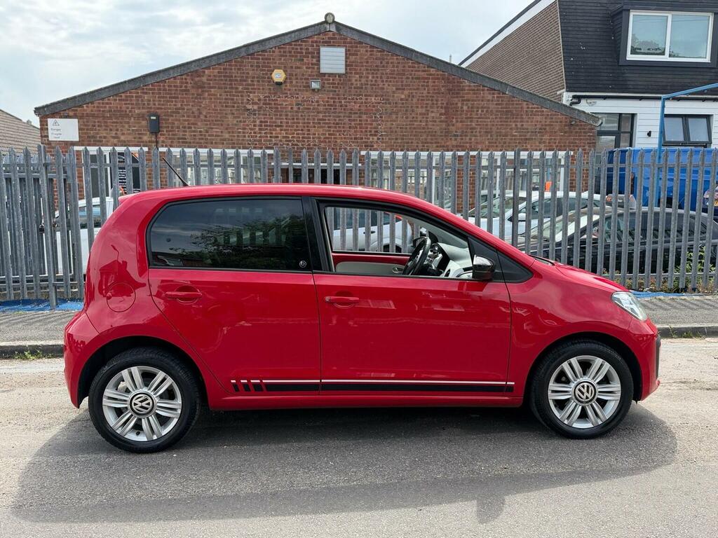 Volkswagen Up Hatchback 1.0 Up Beats Euro 6 201666 Red #4