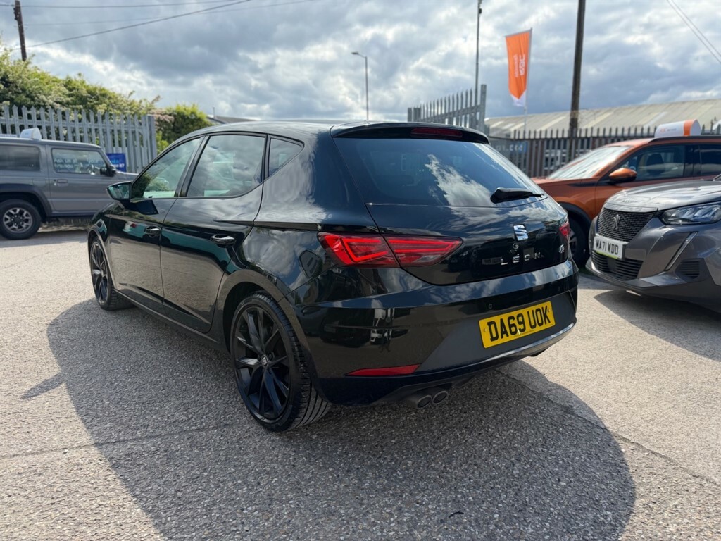 Seat Leon 2.0 150 Fr Black Edition Ez Dsg DA69UOK  #5