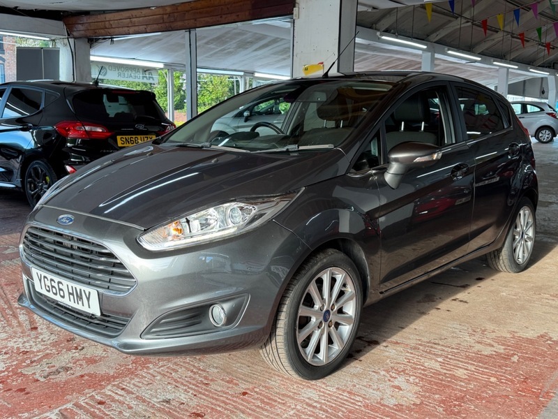 Ford Fiesta 1.0T Ecoboost Titanium Hatchback YG66HMY Grey #2