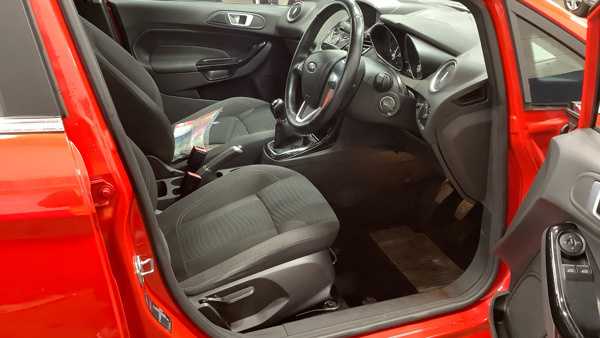 Ford Fiesta 1.0T Ecoboost Zetec Hatchback FN17EYW Red #5