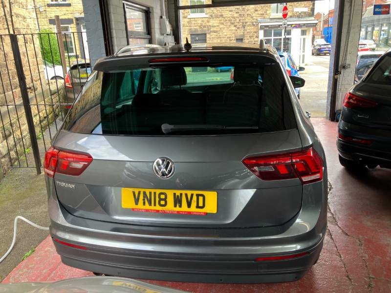 Volkswagen Tiguan 1.4 Tsi 125 Se Nav - 2018 18 VN18WVD Grey #4