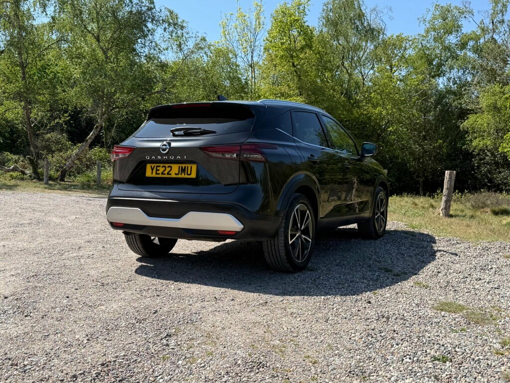 Nissan Qashqai 1.3 Dig-t Mhev Tekna Xtron Euro 6 Ss YE22JMU Black #3
