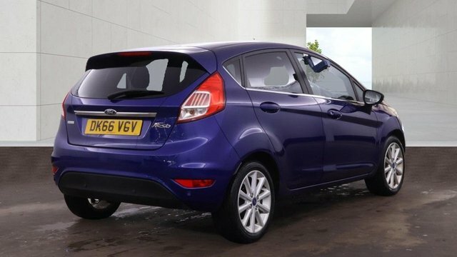 Ford Fiesta 1.0T Ecoboost Titanium Hatchback DK66VGV Blue #4