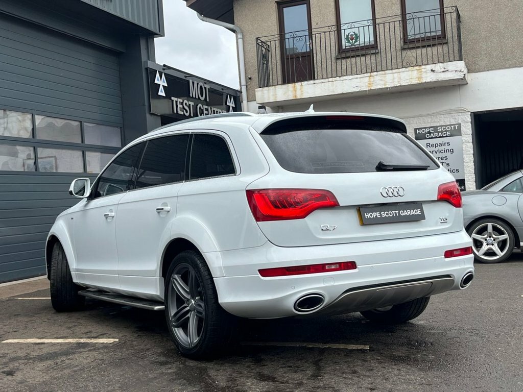 Audi Q7 3L S Line Sport Edition White #4
