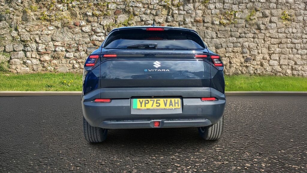 Suzuki Vitara 61Kwh Motion Suv 174 Ps YP75VAH Black #6